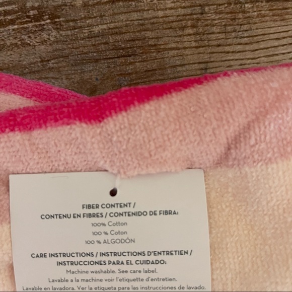 Trina Turk 2PCK Kitchen Towels + Mini Mitts - Picture 6 of 11